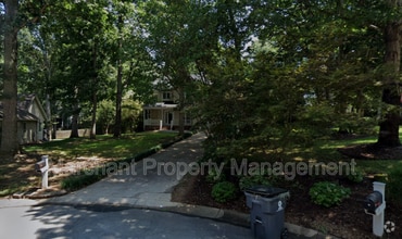Building Photo - 7 Waxwing Ct