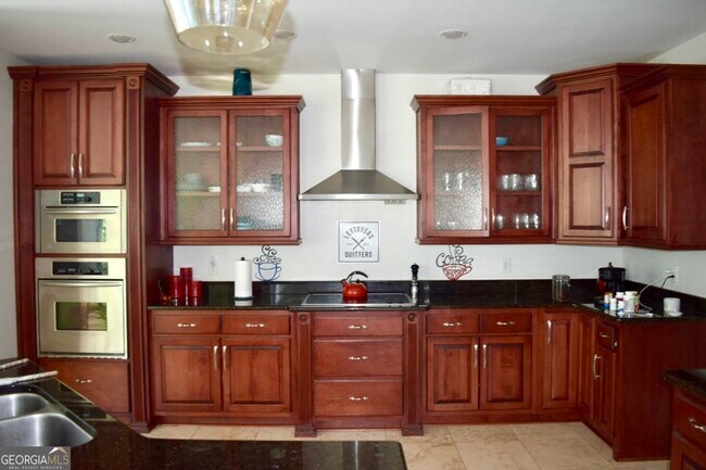 Building Photo - 2630 Waters Edge Dr