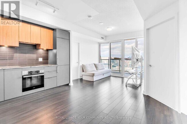 Photo du bâtiment - 50 O'Neill Rd