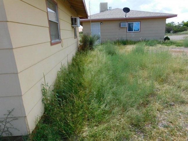 Building Photo - 1312 E High St Pearce AZ,85625