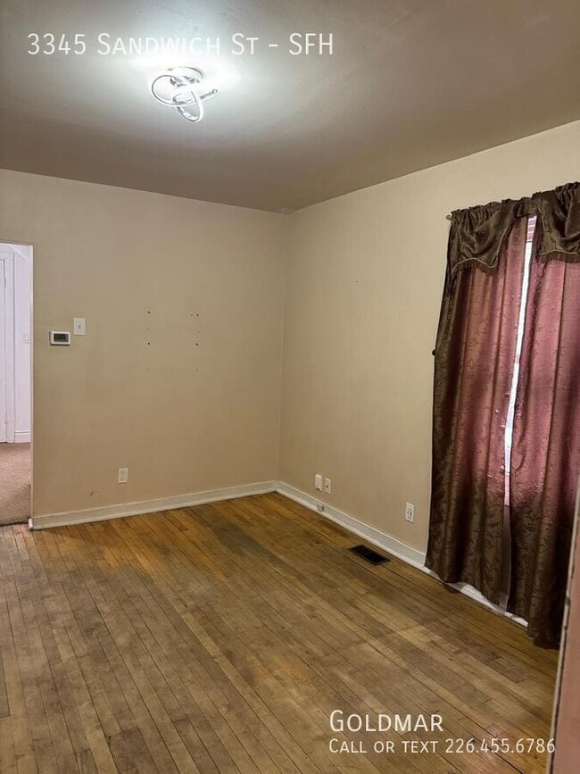 Building Photo - Cozy Single Family Home