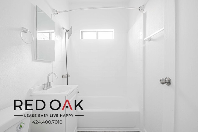 Foto del edificio - 822 S Park View St