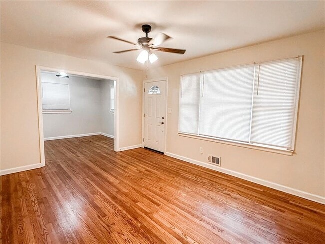 Foto del edificio - 4/2 Home in Great Mableton Location