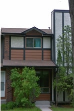 Building Photo - 29 Laurel Leaf Ln