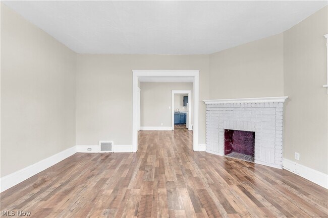 Building Photo - 414 E 148th St