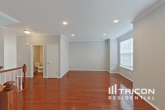 Foto del edificio - 2644 Shade Branch Rd