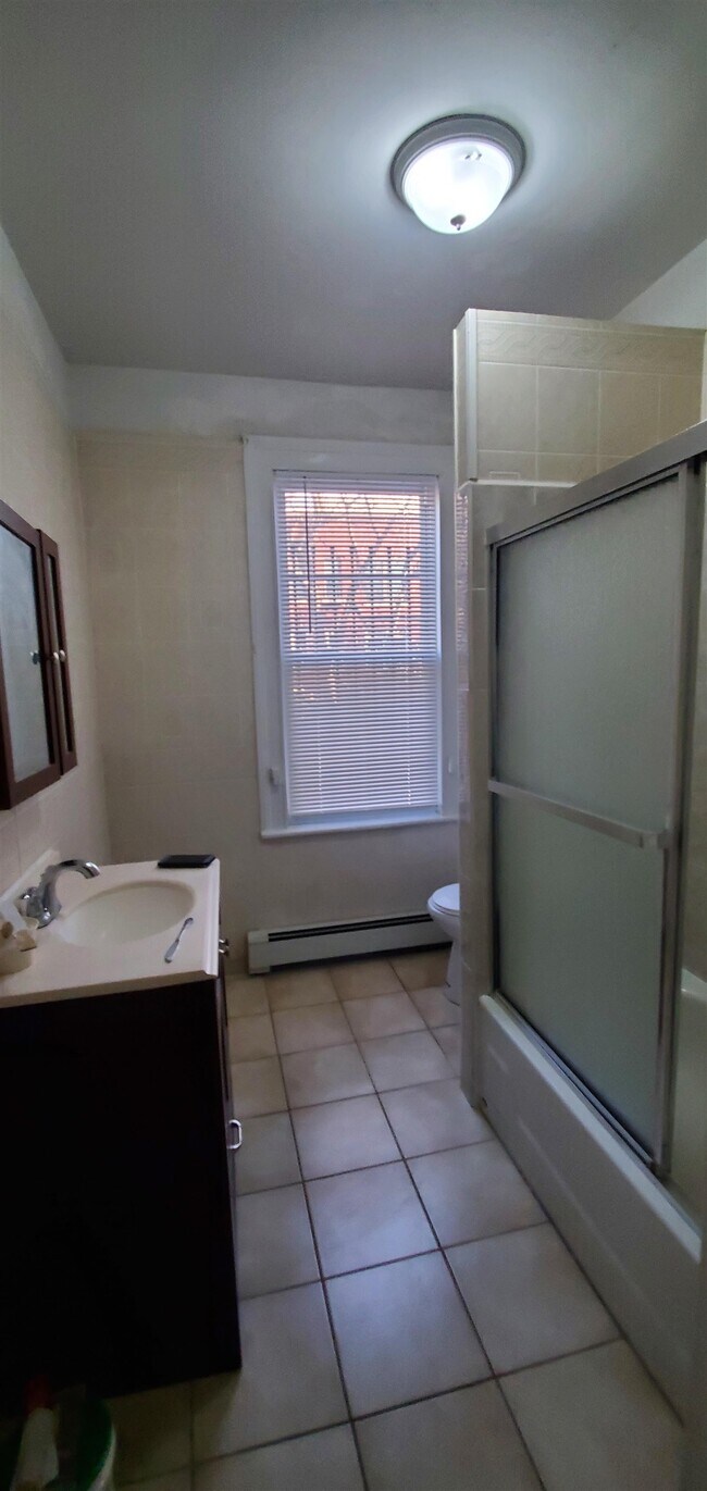 Foto del edificio - 300 New York Ave