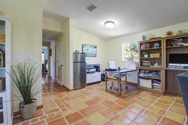 Foto del edificio - 133 Valois Blvd