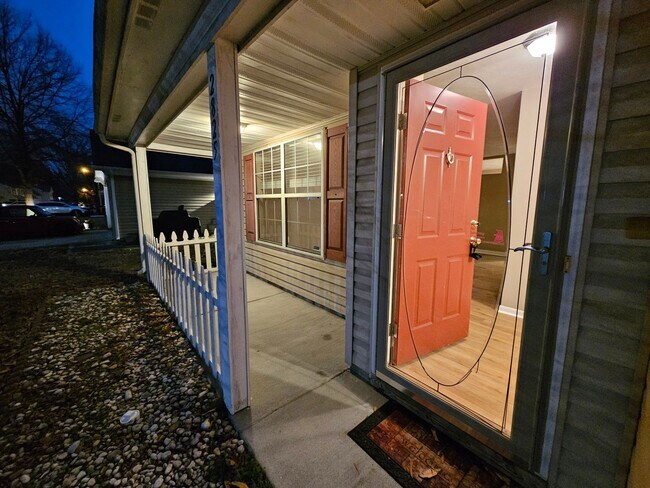 Building Photo - DEEP CREEK