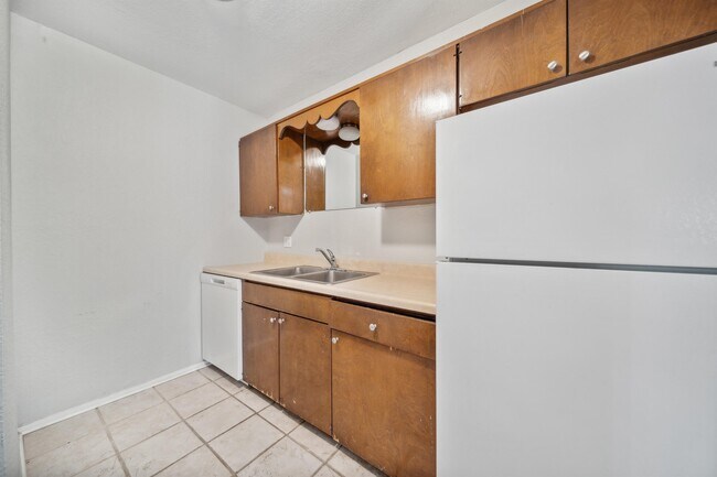 Foto del edificio - 5520 E 47th Pl