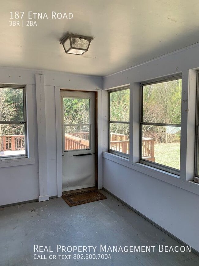 Building Photo - 187 Etna Rd