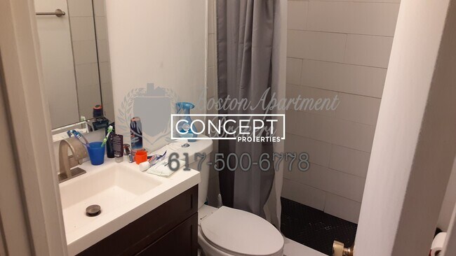 Foto del edificio - 772 Columbus Ave