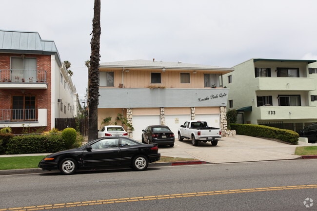 Building Photo - 1129 Lincoln Blvd