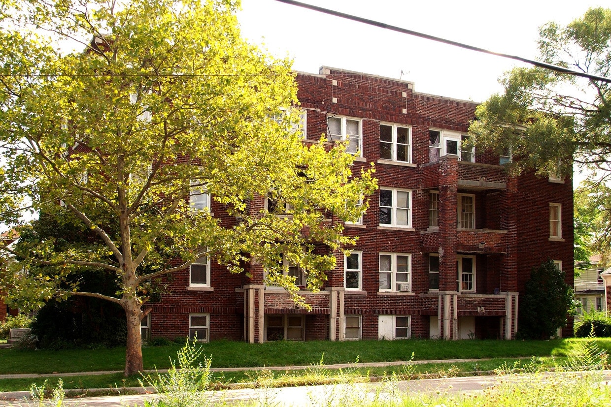 Building Photo - 3045 Blaine St