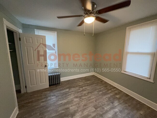 Foto del edificio - 706 Calcon Hook Rd