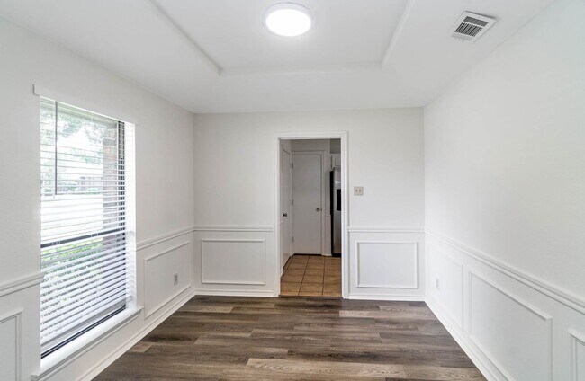 Building Photo - Beautifully Crafted Corner Lot 3-2-2 in Carrolton!