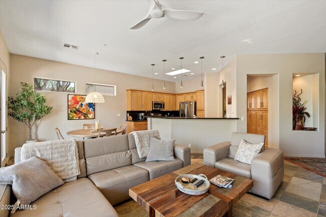 Foto del edificio - 6788 E Nightingale Star Cir