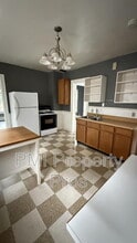 Building Photo - 2752 N Fratney St