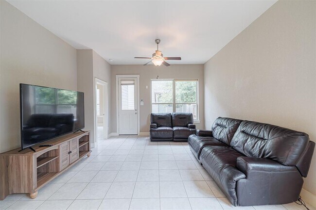 Building Photo - 16831 Osprey Bend Dr