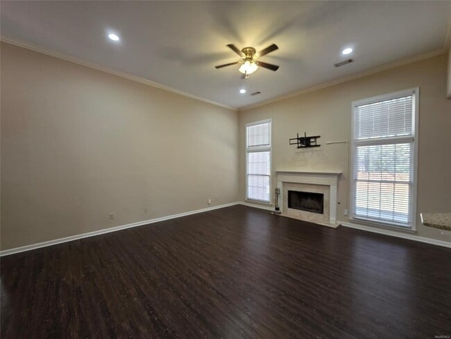 Foto del edificio - 2230 Kingsbury Dr