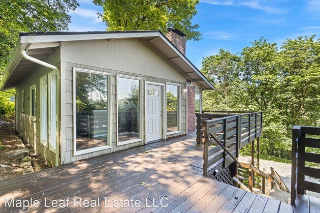 Building Photo - 2 br, 2 bath House - 13765 MacAdam Rd S