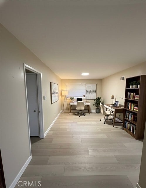 Foto del edificio - 6942 Oxford Dr