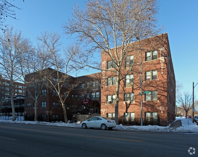 Del Monte Apartments Kansas City, MO