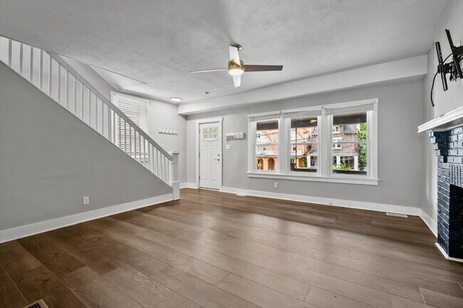 Foto del edificio - 5512 Bartlett St