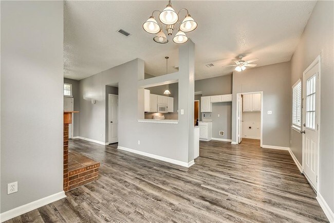 Building Photo - 4714 Highgate Ln