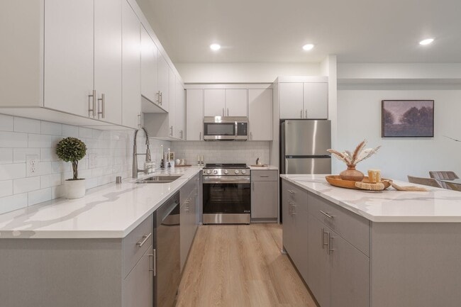 Interior Photo - Urban 33