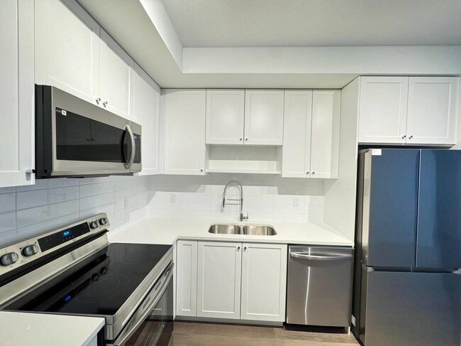 Photo du bâtiment - 8509-8158 158 St