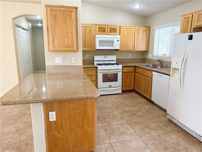 Building Photo - 820 Binbrook Dr