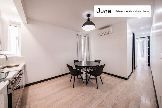 Building Photo - Room in Shared 4 bed/4 bath home in Ditmas Park