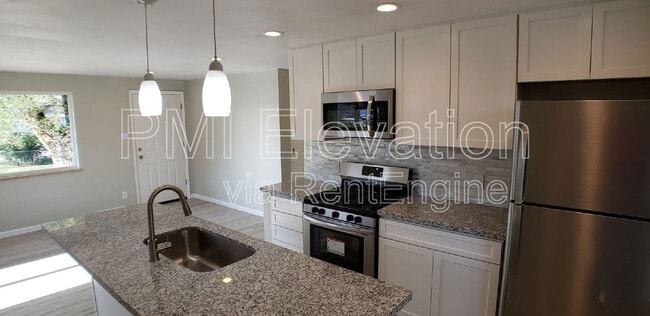 Building Photo - 6192 W Bayaud Ave