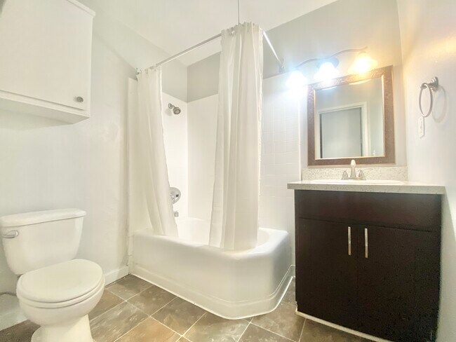 Foto del edificio - 1911 W 2nd St