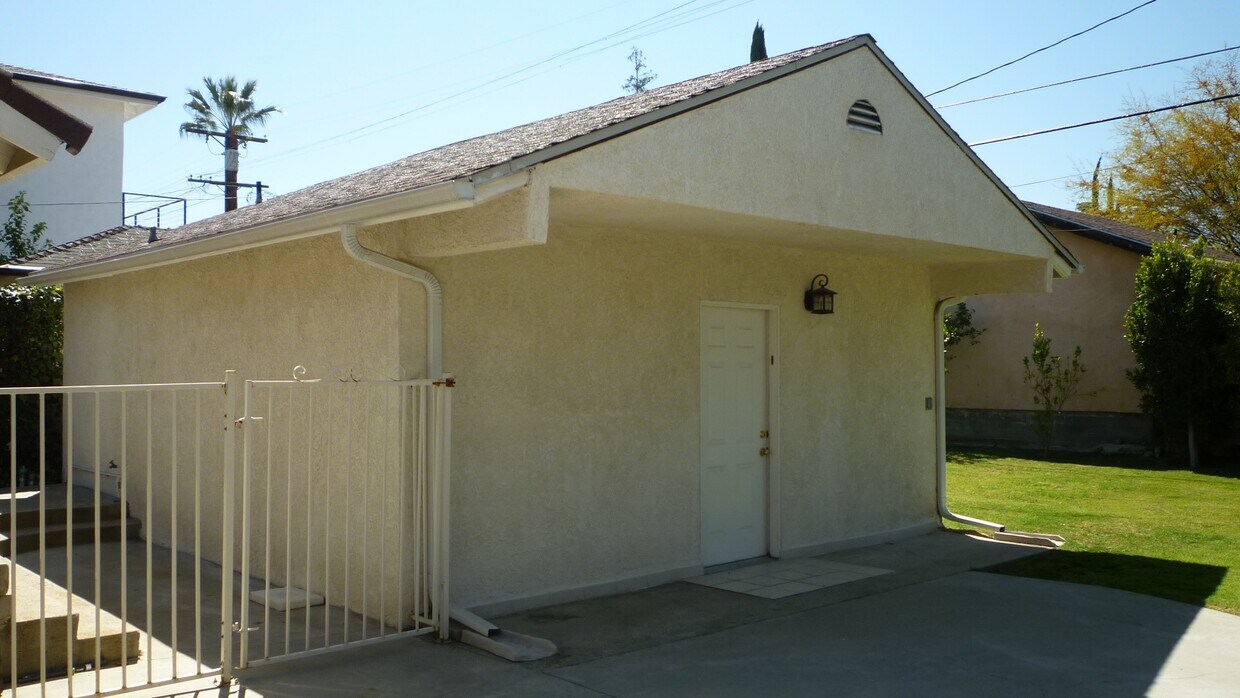 5049 Enfield Ave, Encino, CA 91316 House Rental in Encino, CA