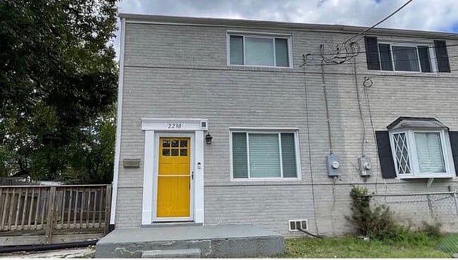 Photo - 2230 Houston St Townhome