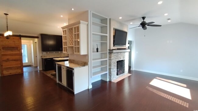 Foto del edificio - 710 Yucca Ave