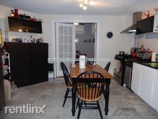 Foto principal - 249 Emerson St