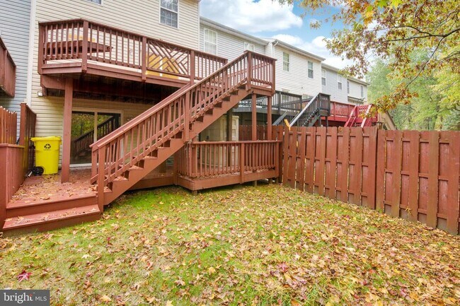 Building Photo - 160 Langdon Farm Cir