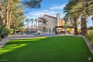 Building Photo - 2600 Sun Reef Rd