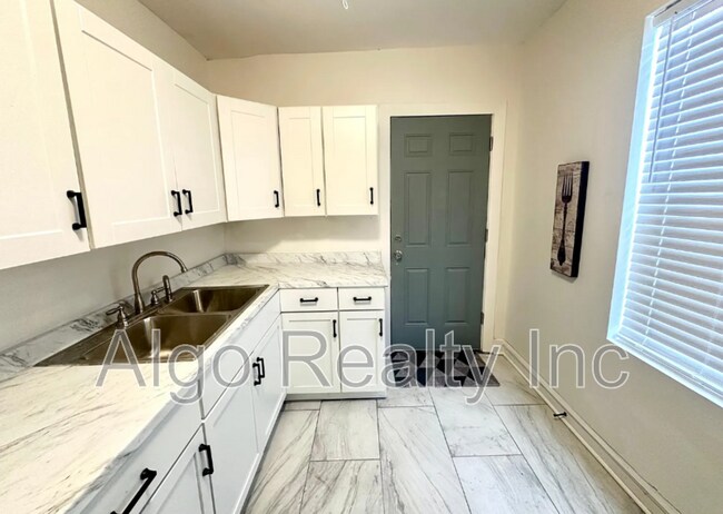 Foto del edificio - 1402 N 21st Ave