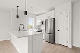 Foto principal - 103 Cottage St