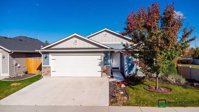 Building Photo - 4 Bed 2 Bath home for rent