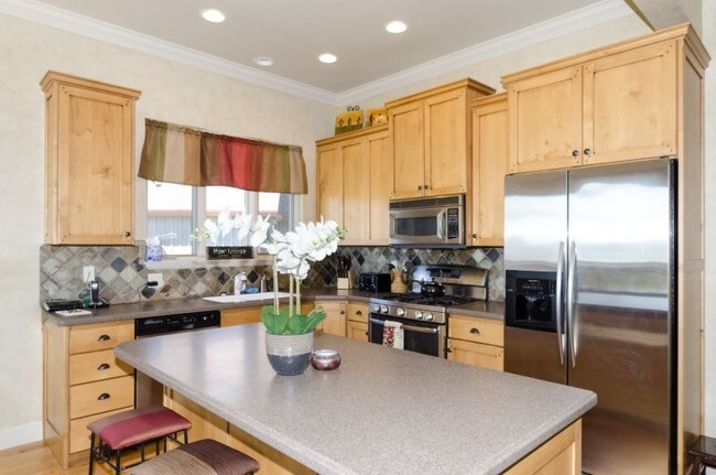 Building Photo - 3390 N Cloud Peak Ct