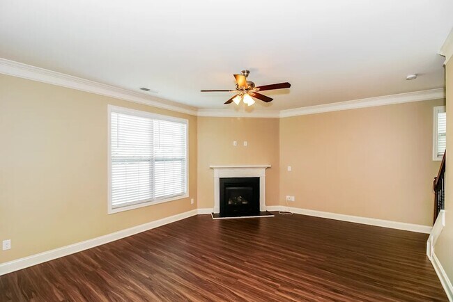 Foto del edificio - 7803 Sawgrass Ln