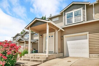 Building Photo - 1422-1422 Marigold Dr