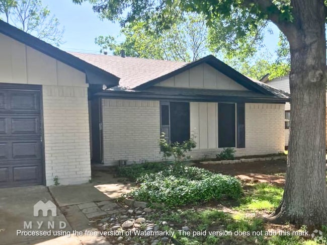 Building Photo - 901 Stonybrook Dr