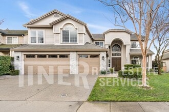 Building Photo - 5250 Fenton Way