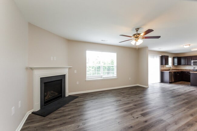 Foto del edificio - 4933 Broad Leaf Ct